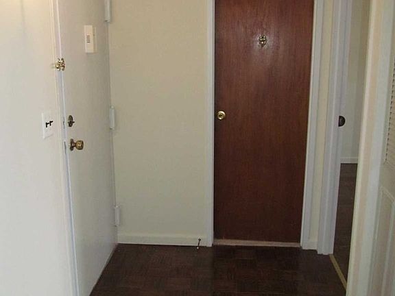 2nd image of 530 Fairview Ave #206-3206