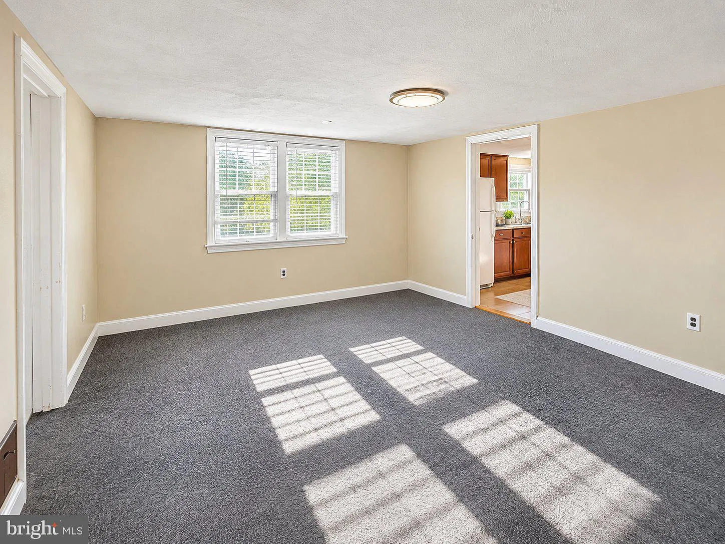1 bed, 1.0 bath, 900 sqft, $1,400 — Photo 2