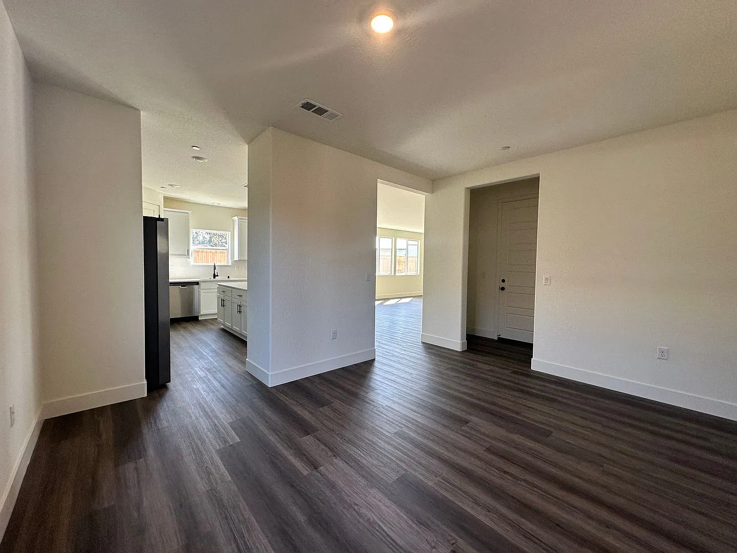 Coming soon! Newly built 2 story home located in NW Visalia — Photo 4