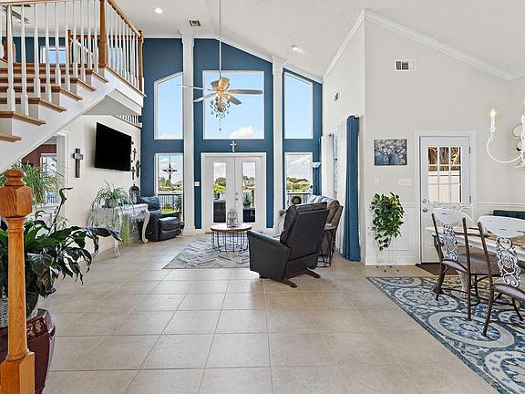 2nd image of 1451 Royal Palm Dr