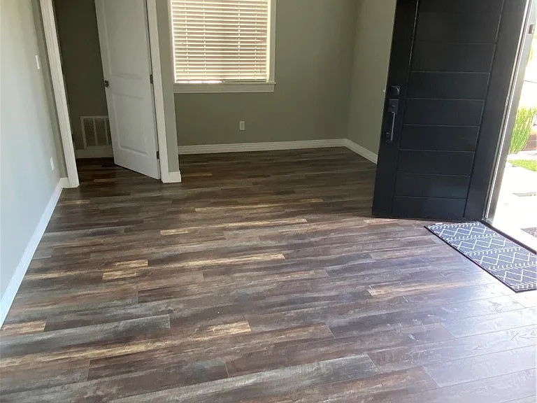 1431 S Beacon St — Photo 35