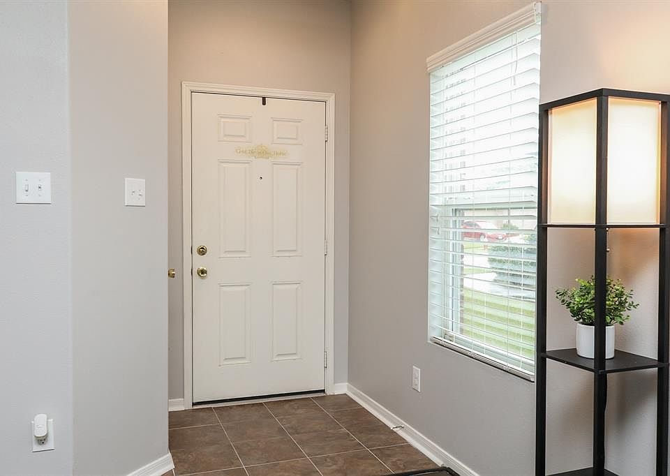 1st image of 9518 Arbury Ln