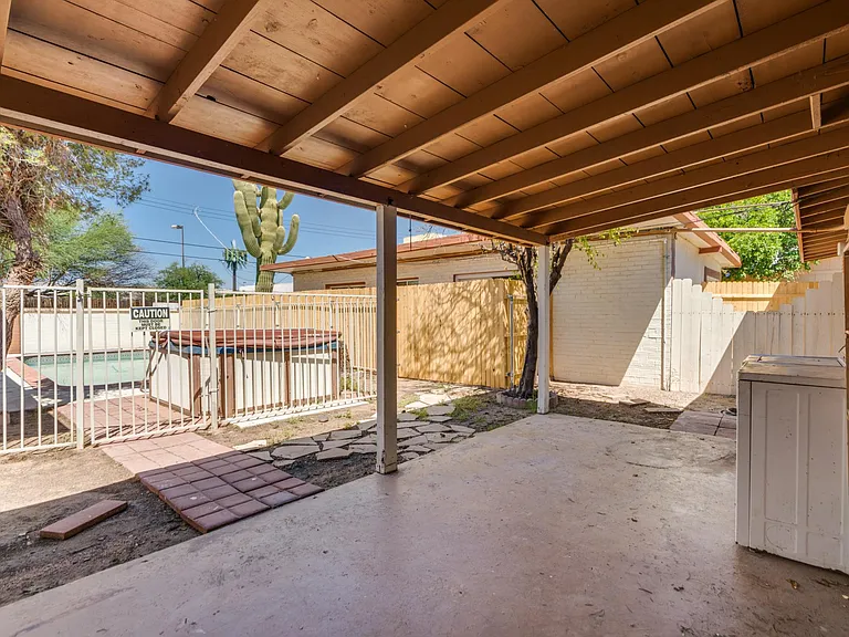 4009 N Tyndall Ave — Photo 24