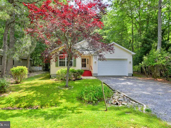 130 Camelot Cir, Ocean Pines, MD 21811