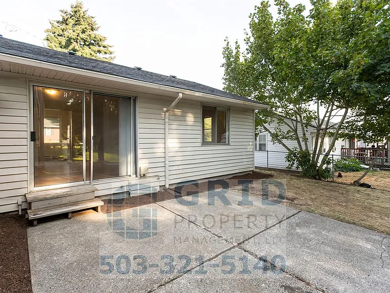 1108 Grand Blvd — Photo 19