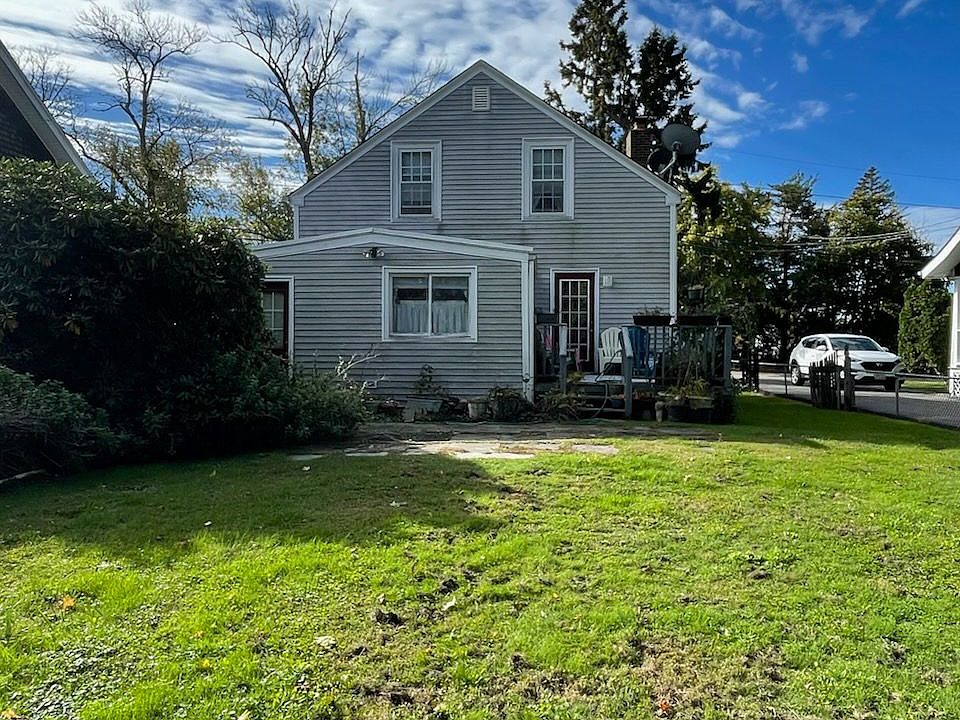 2nd image of 14 Evans Ave