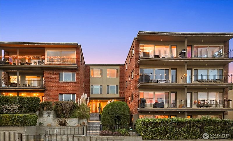 2nd image of 330 W Olympic Place #407