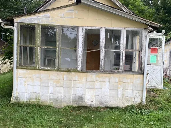 114 Ridge St, Jackson, MI 49203