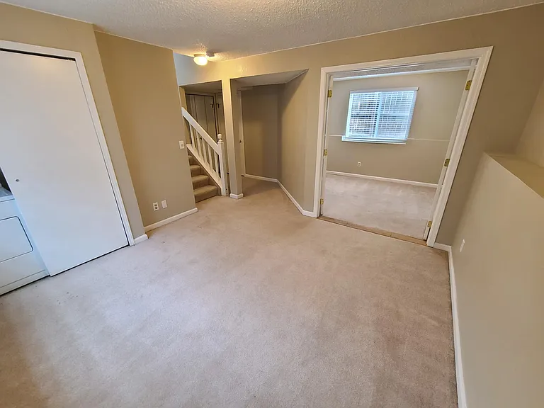 8260 Miller Ct — Photo 16