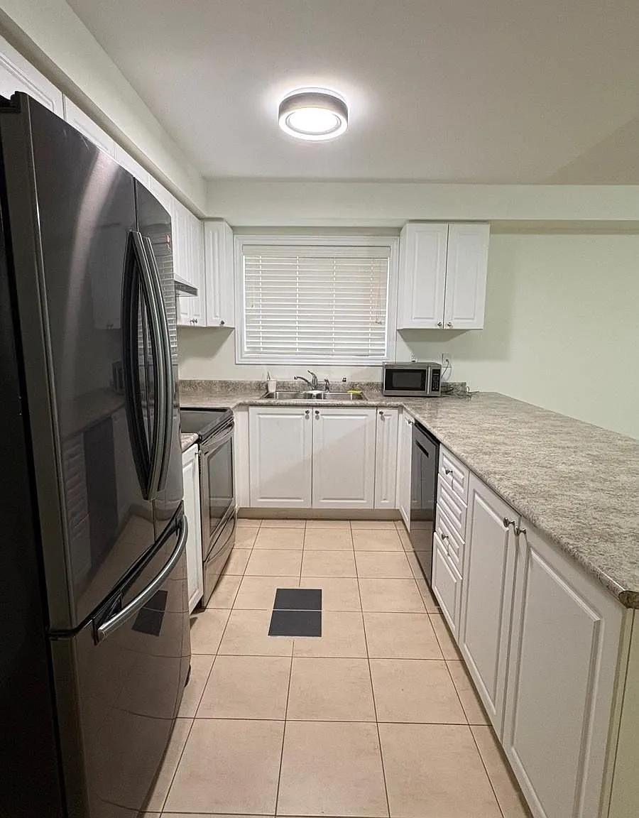 3 bed, $2,600 — Photo 2