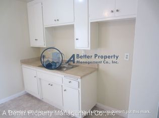 1000 E 32nd St APT C, Signal Hill, CA 90755