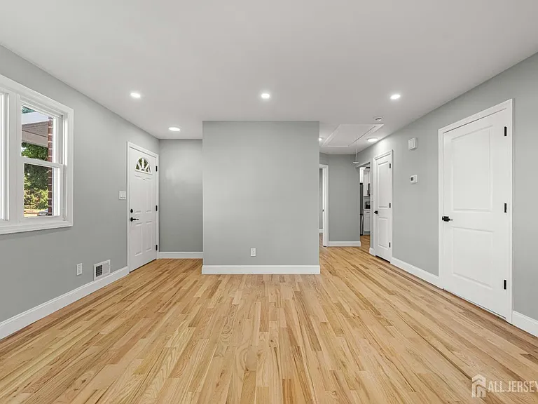 614 Remsen Ave #1 — Photo 5