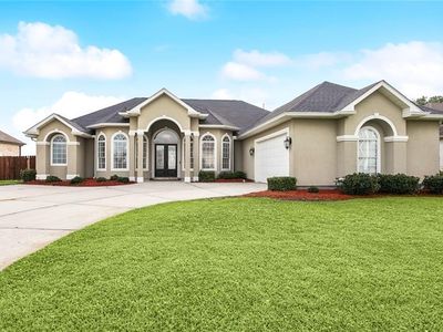 1841 Squirewood Dr E, Harvey, LA, 70058