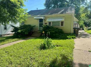3252 Nebraska St, Sioux City, IA 51104