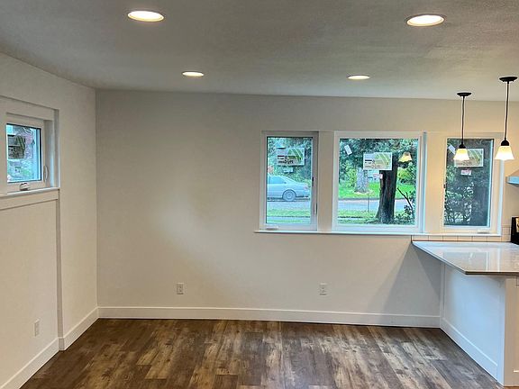 Living Room / Dining Room