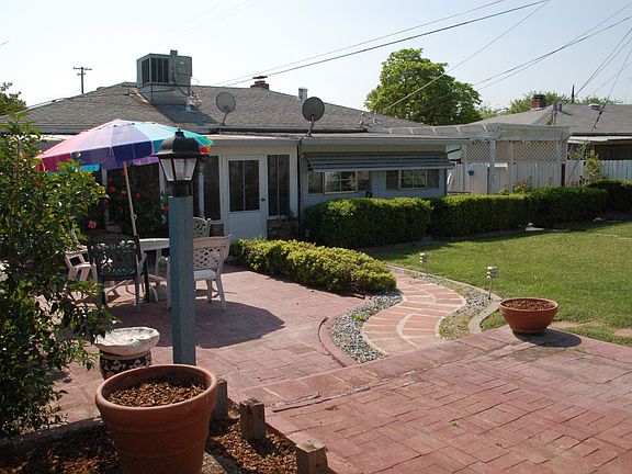 3rd image of 5705 Layton Dr