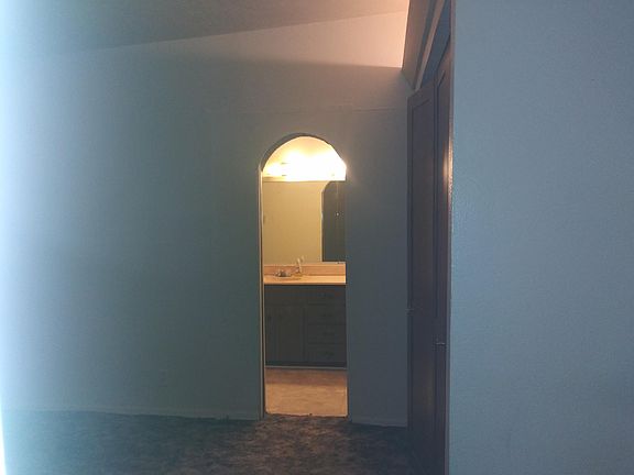 2nd image of 718 S 19th St