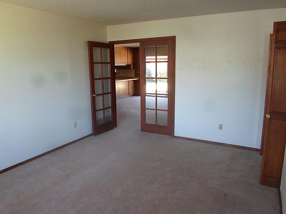 4th image of 3008 Sunland Ave