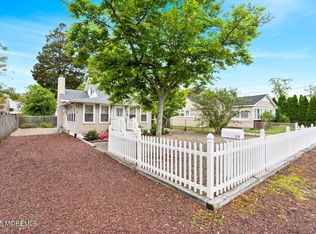 214 Garfield Ave, Toms River, NJ 08753