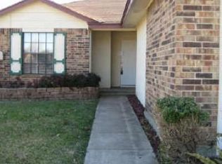 118 Lemon Dr, Arlington, TX 76018
