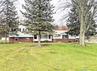 11412 Pemberville Rd, Bradner, OH 43406