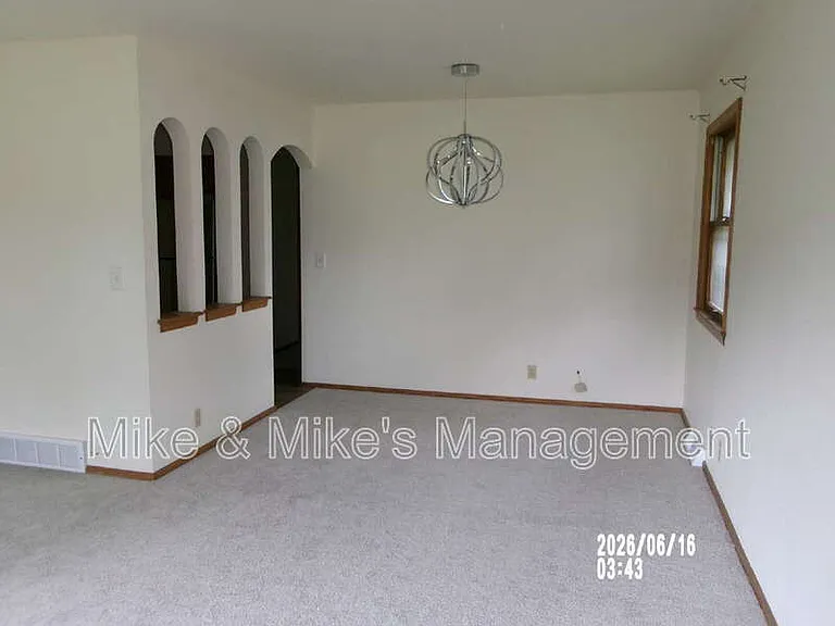 18620 Midland Pl — Photo 5