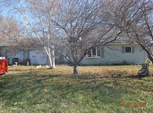 1010 4th St SE, Hampton, IA 50441