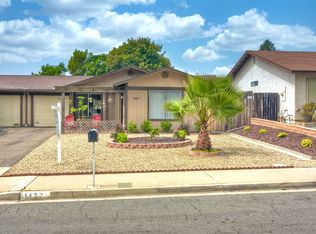 1427 Peacock Blvd, Oceanside, CA 92056