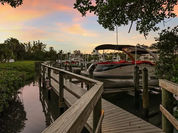 1749 Lincoln Park Cir, Sarasota, FL 34236
