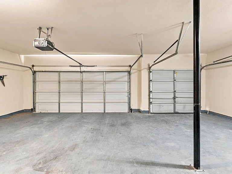 2909 Arbor Ct — Photo 35