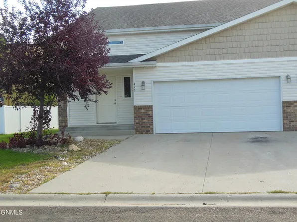 416 8th St NW, Watford City, ND 58854