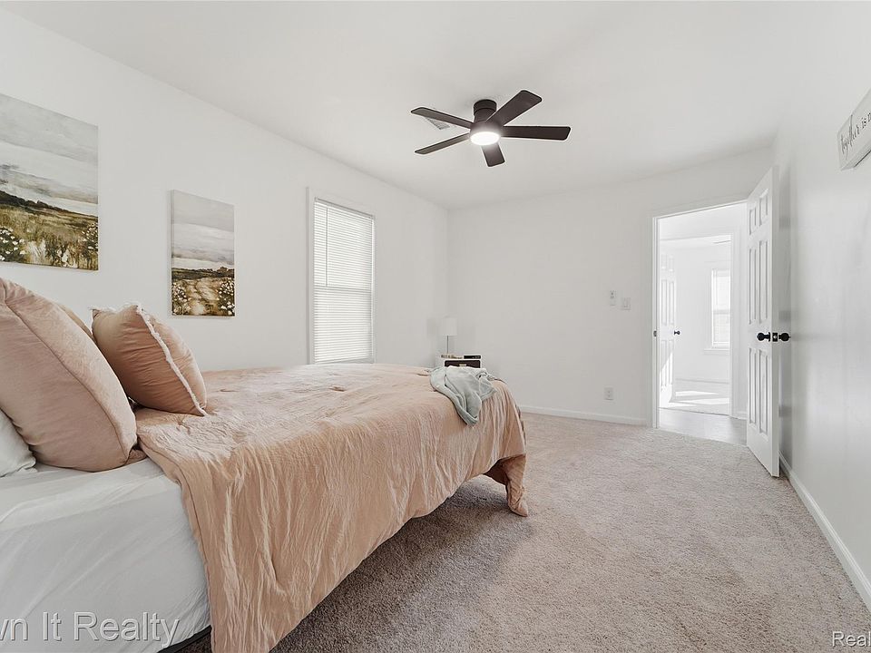 16803 Lawton St, photo 25