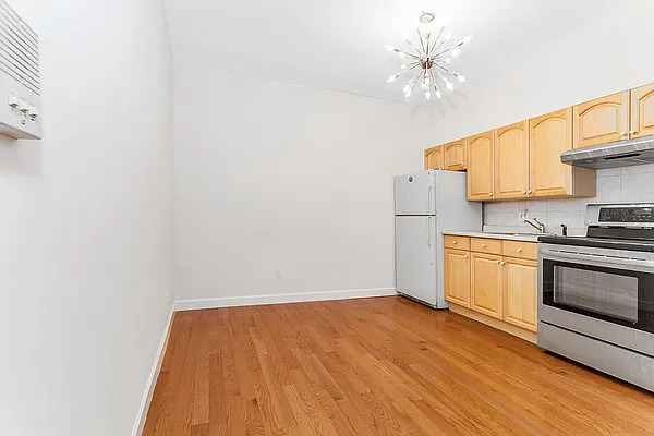 Rented by Tosh Marks Property Group | media 6