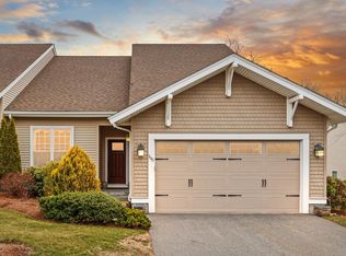 160 Walden Way UNIT 160, Milford, MA 01757