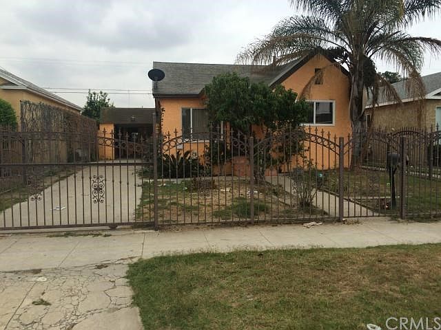 2nd image of 1322 W 69th St