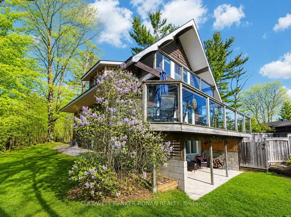 157 Woodland Dr, Wasaga Beach, ON L9Z 2V4