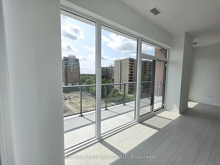 4010 Eglinton Ave W #706 — Photo 5