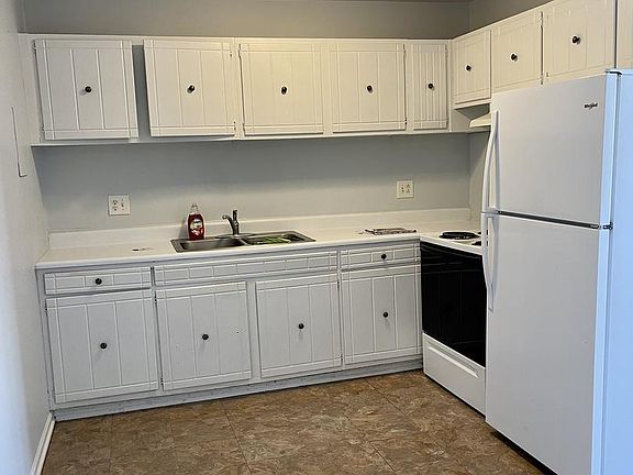 2nd image of 8577 W 101st Ter APT 302