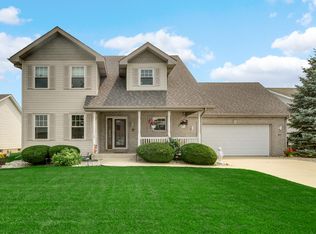 601 Sunflower Ln, Dyer, IN 46311