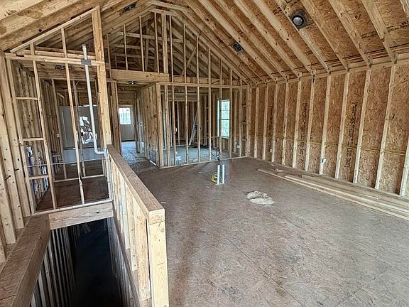 2nd image of 702 1/2 Monin Rd