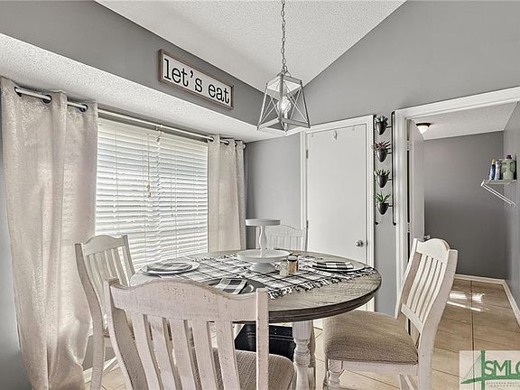 3rd image of 209 Laurelwood Dr