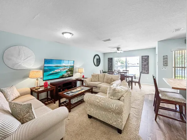 2749 Club Cortile Circle, Kissimmee, FL 34746