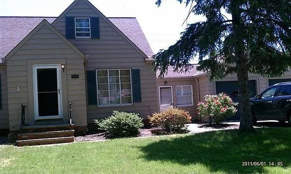 13308 Carpenter Rd photo 1
