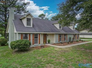 233 Shaw Rd NW, Hartselle, AL 35640