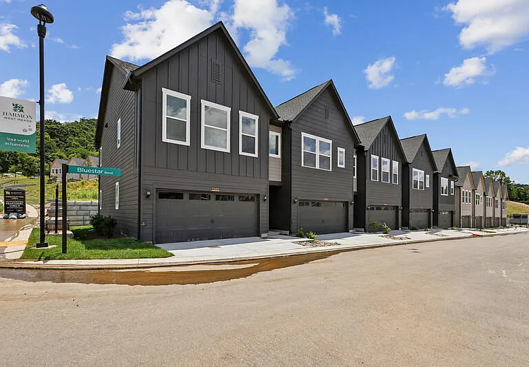 HARMON West Meade by Crescent Communities — Photo 5