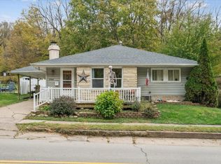 2345 Roosevelt St, Dubuque, IA 52001