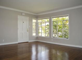 614 San Vicente Blvd APT D, Santa Monica, CA 90402