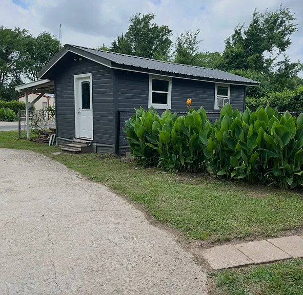321 Mimosa Dr — Photo 4