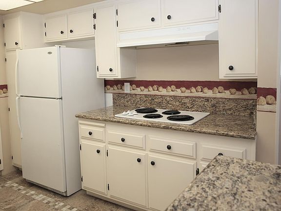 2nd image of 3010 E Theresa St APT 3