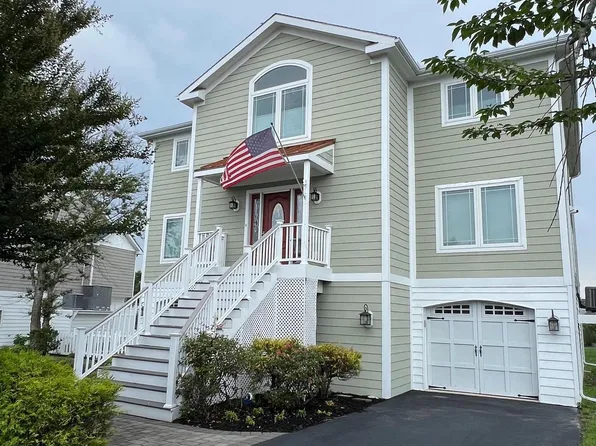 38065 Whitesview Cir, Ocean View, DE 19970